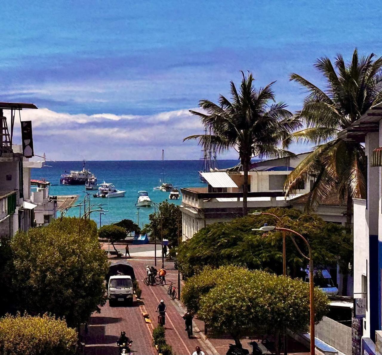 Hostal Muyuyo Puerto Ayora  Eksteriør bilde