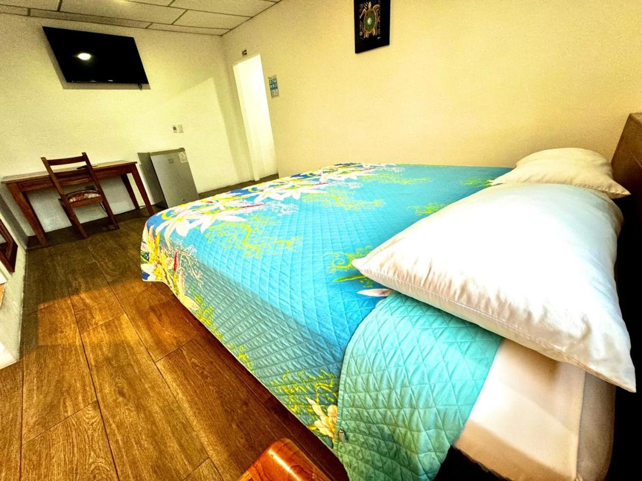 Hostal Muyuyo Puerto Ayora  Eksteriør bilde