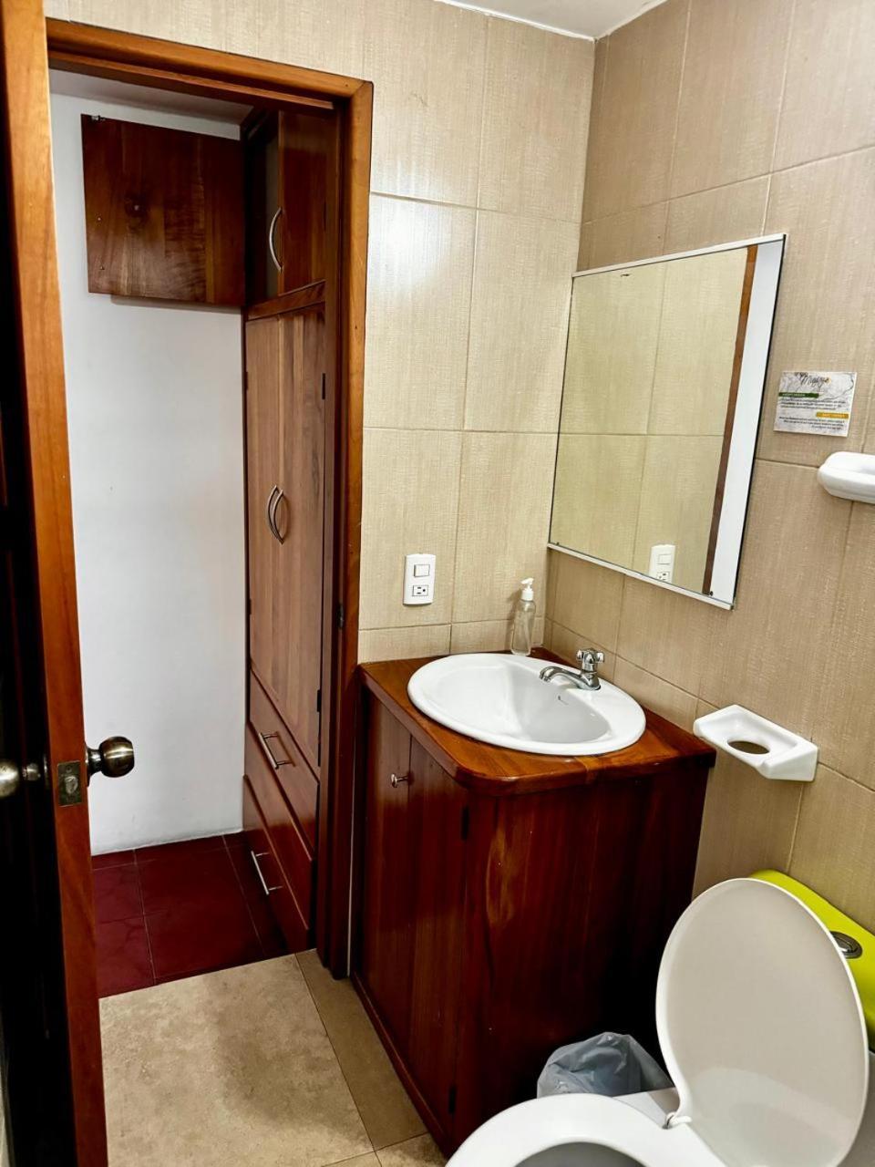Hostal Muyuyo Puerto Ayora  Eksteriør bilde
