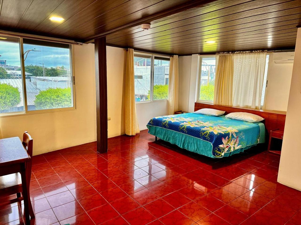 Hostal Muyuyo Puerto Ayora  Eksteriør bilde