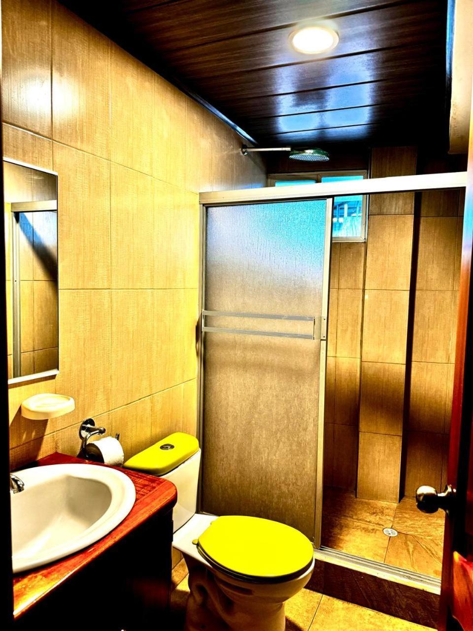 Hostal Muyuyo Puerto Ayora  Eksteriør bilde