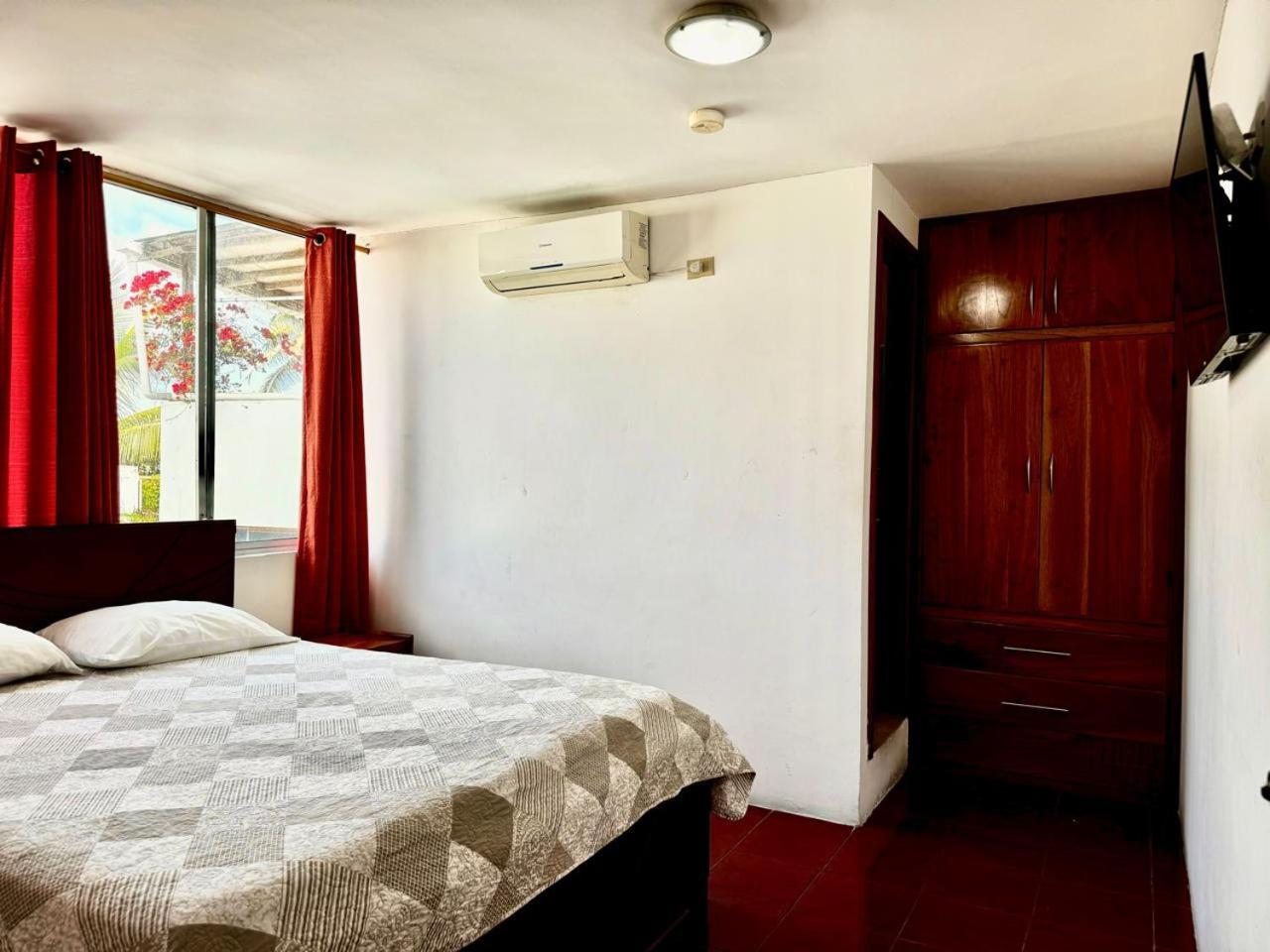 Hostal Muyuyo Puerto Ayora  Eksteriør bilde