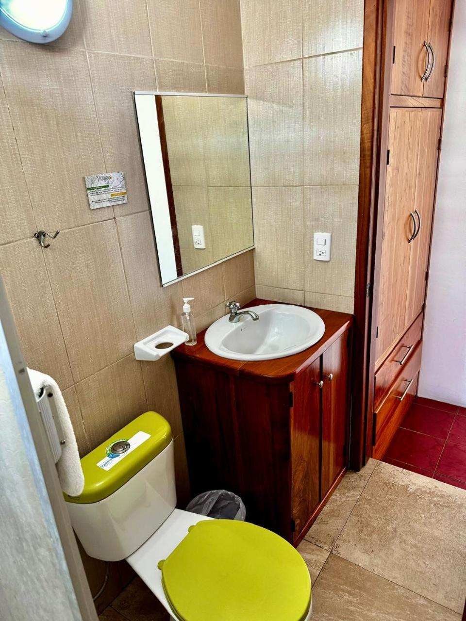 Hostal Muyuyo Puerto Ayora  Eksteriør bilde