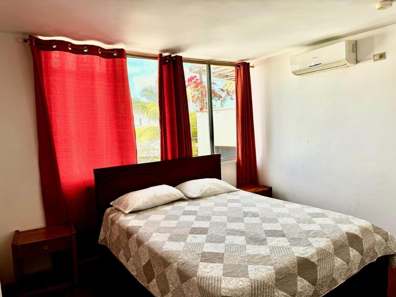 Hostal Muyuyo Puerto Ayora  Eksteriør bilde