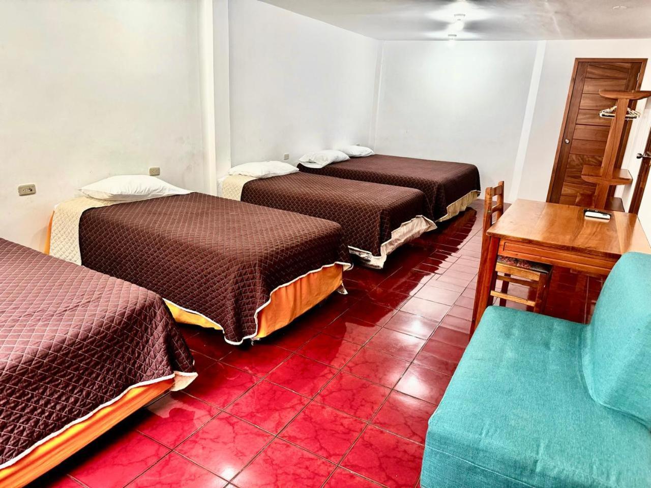 Hostal Muyuyo Puerto Ayora  Eksteriør bilde